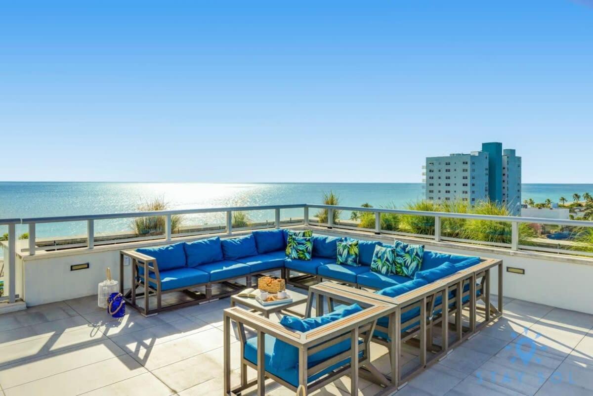 Apartment With Bay View Balcony - Pool - Up To 6 - Gym Hollywood Buitenkant foto