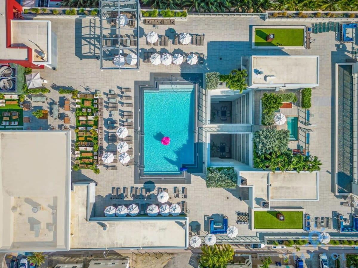 Apartment With Bay View Balcony - Pool - Up To 6 - Gym Hollywood Buitenkant foto