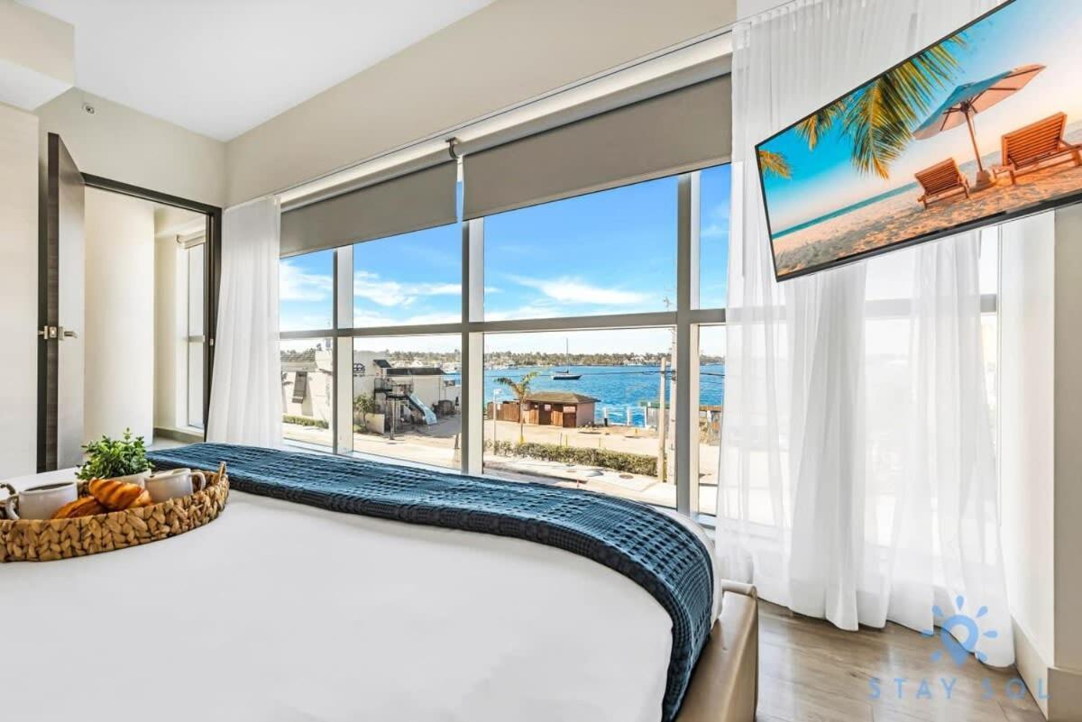 Apartment With Bay View Balcony - Pool - Up To 6 - Gym Hollywood Buitenkant foto
